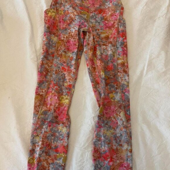 Women Lululemon Align Pant 25" Inflorescence Multi Size 4 - Picture 5 of 5